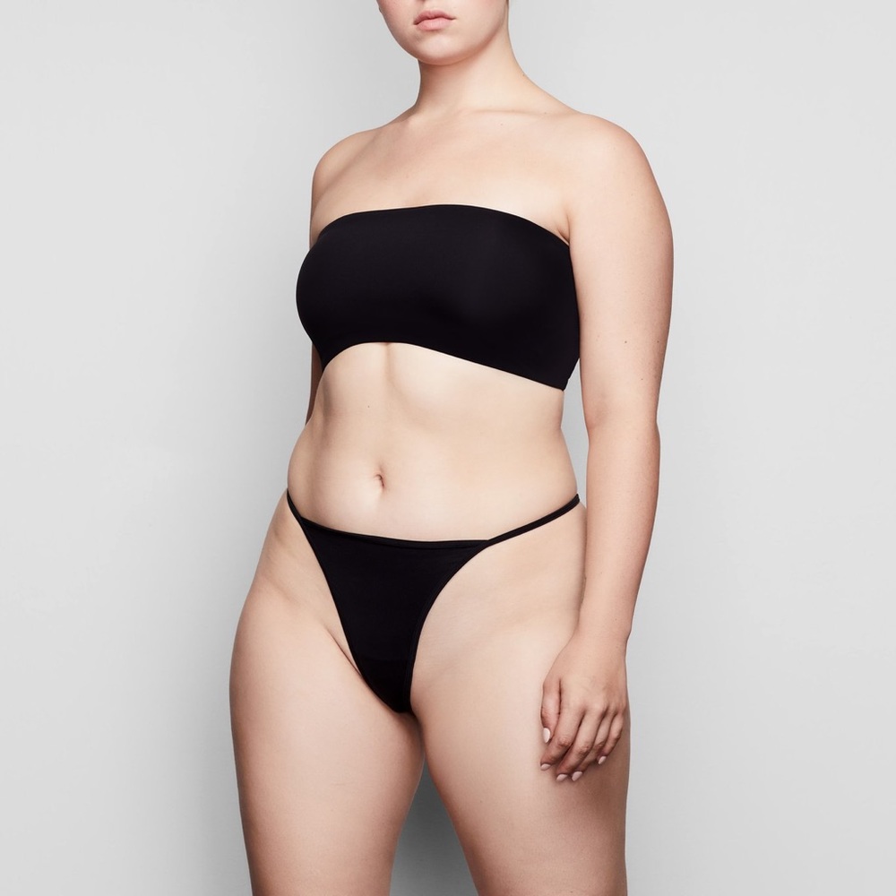 NWT Skims fits everybody black bandeau